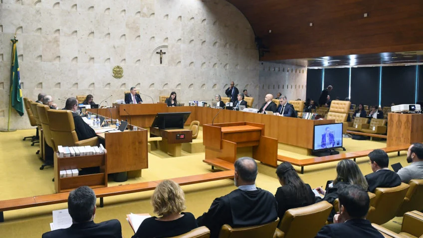 Sessão plenária do STF sob presidência do Min. Barroso