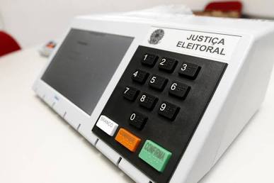 Teclado da urna eletrônica utilizada no processo eleitoral brasileiro.. Fonte: Senado Federal